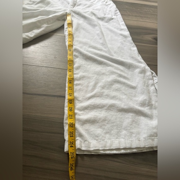 Abercrombie and Fitch Wide Slit Leg Resort Lined White Pants Size Medium - Picture 8 of 9